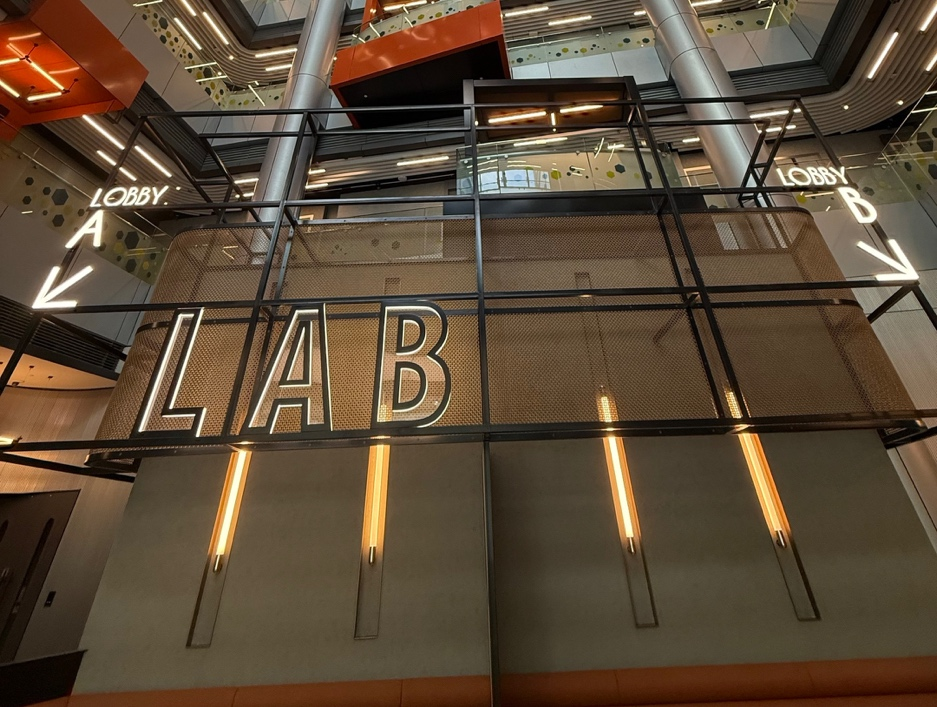 Hong_Kong_Lab.png Hong_Kong_Lab.png